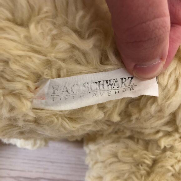 FAO Schwarz Vintage 1990s Yellow Bear with Ribbon 24" - Picture 5 of 7